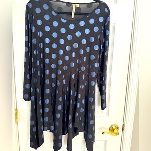 Comfy USA Black and Blue Polka Dot Blouse